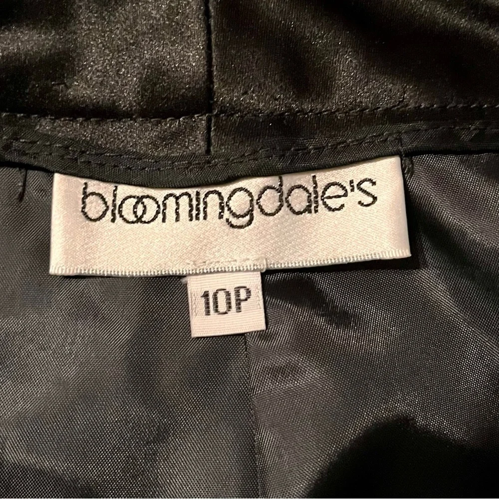 Bloomingdale’s Black Satin Wide Leg Trousers 10 Petite VTG Luxury Cuffed Pants
